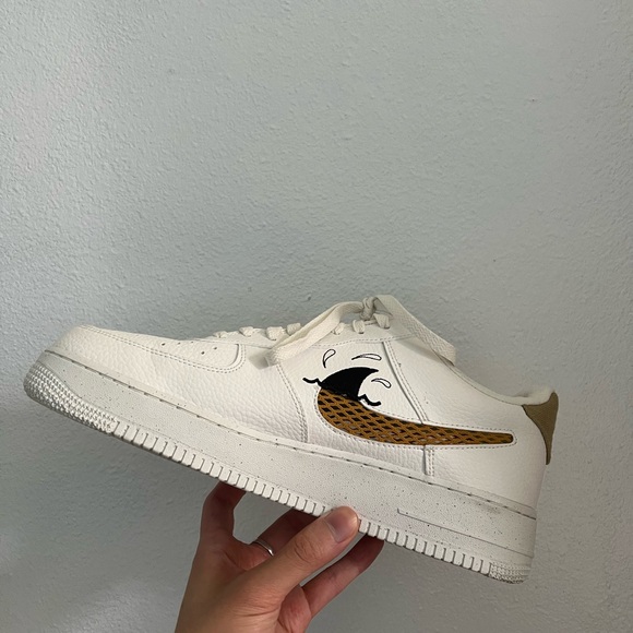 MINT CONDITION Men’s Nike Air Force 1 '07 LV8 Sun Club White Sneakers Size 12 - Picture 8 of 12